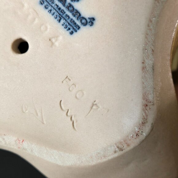 Vintage 70s Lladro Figurine Girl Holding Bunny Rabbit Gres Porcelain Spain 2094 - Picture 10 of 13